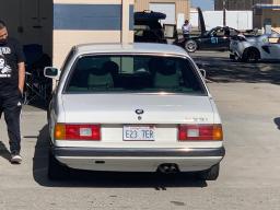 BMW 735i (E23)